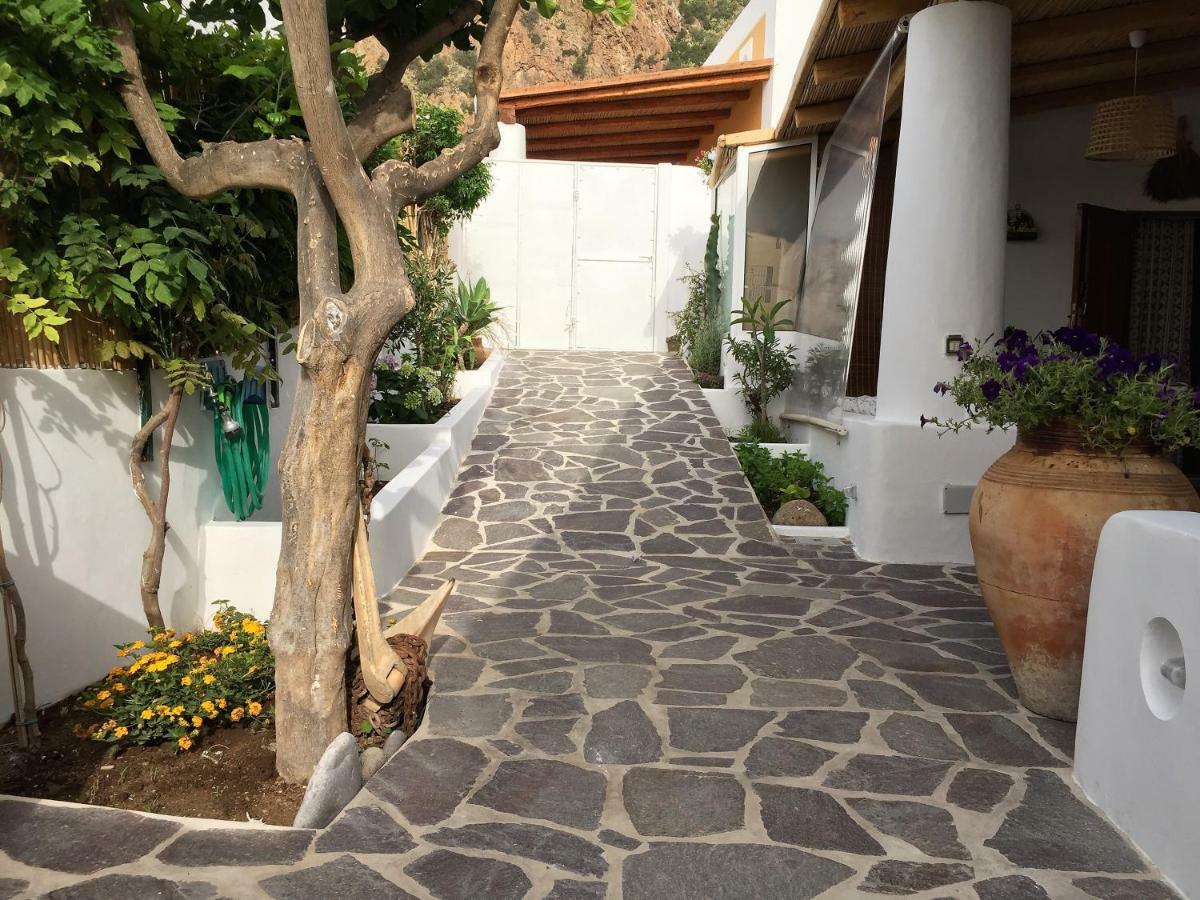 La Ginestra Villa Panarea Exteriör bild